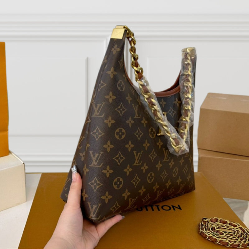 Louis Vuitton Hobo Underarm Bag