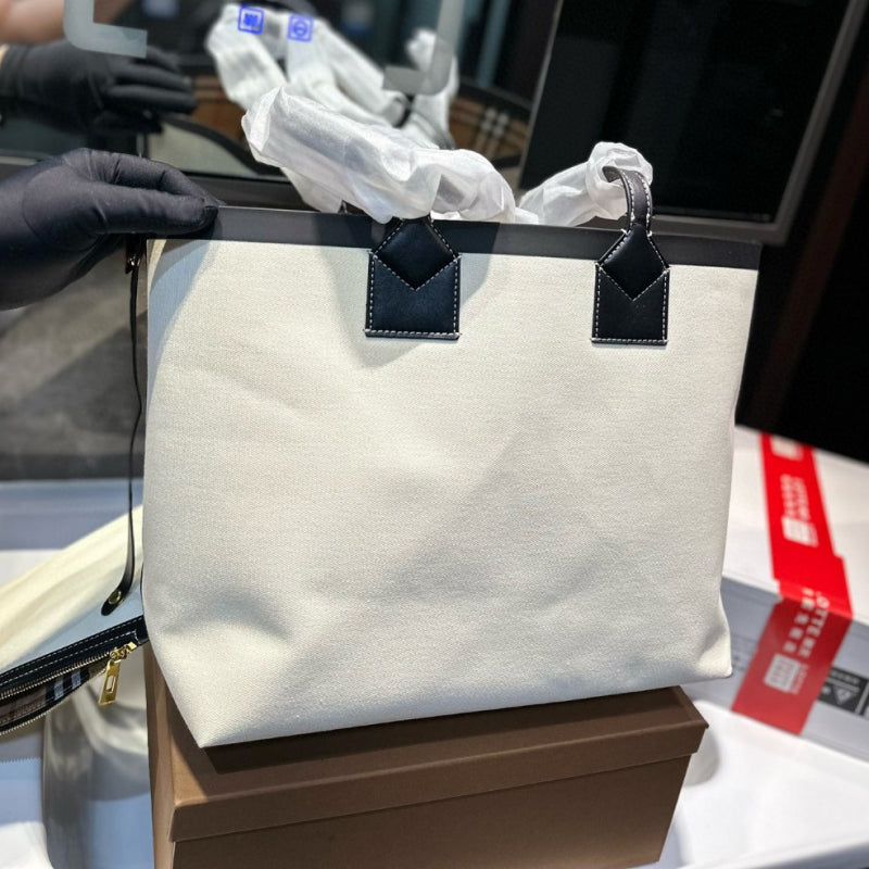 Burberry Shopping Tote